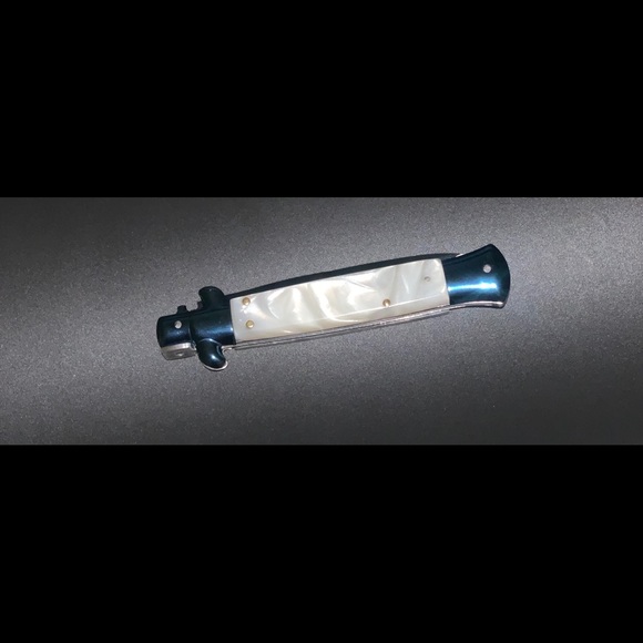 Baby Blue Stiletto Knife (collectors edition) - Picture 4 of 6